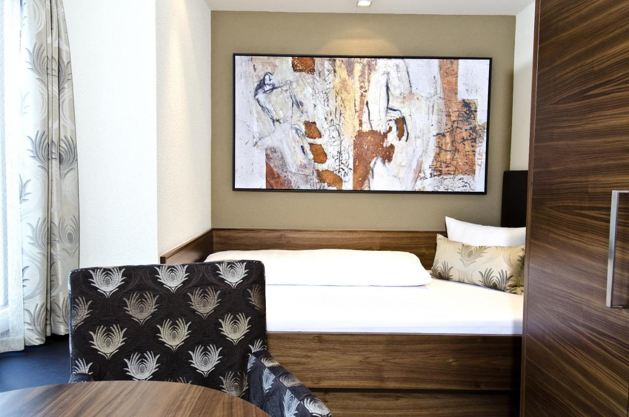 Hotel Garni Astoria Ischgl Zimmer foto
